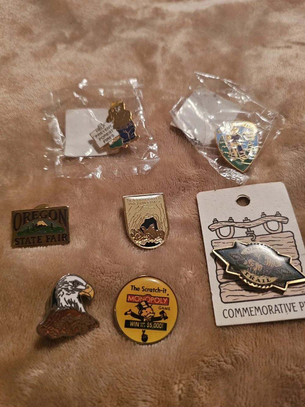 Assorted Oregon & Outdoor Commemorative Pins - Yellow, Green, Gold Accents 💛💚